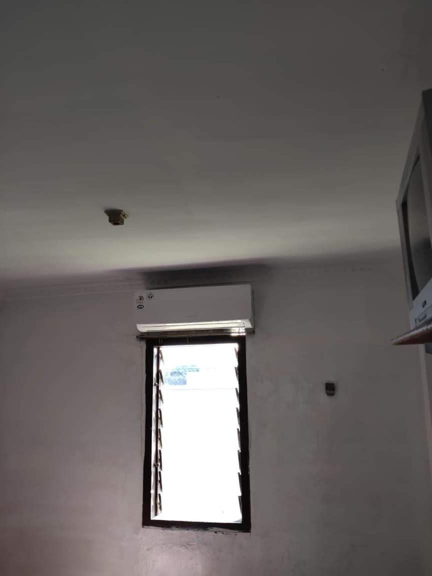 Oyo Life 92779 Kost Arjuna 2*