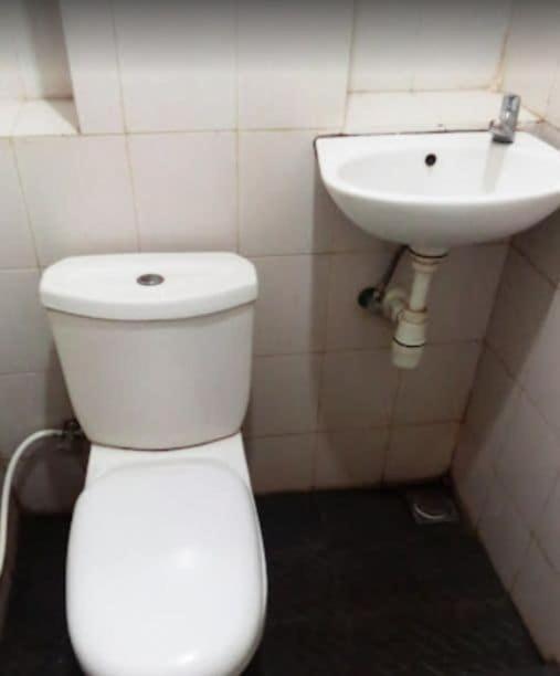 Oyo Life 92779 Kost Arjuna Tangerang