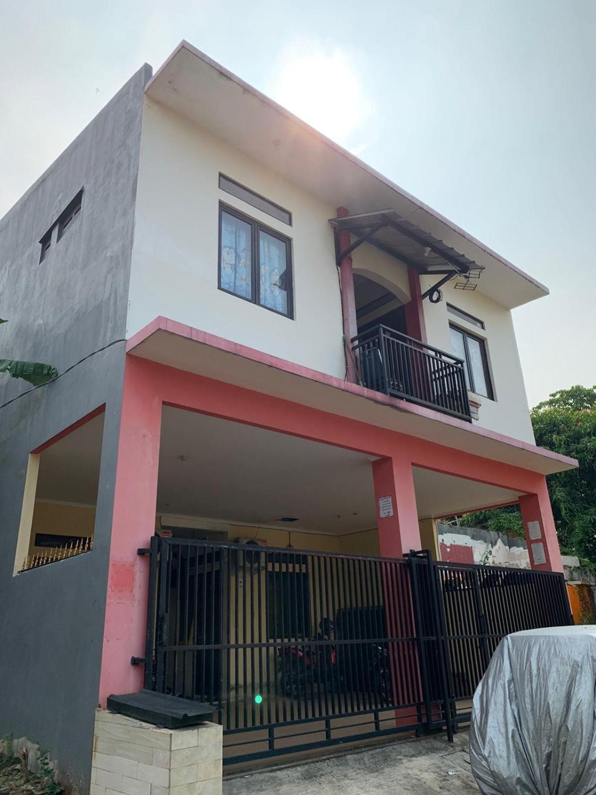 Oyo Life 92779 Kost Arjuna Hotel 2*